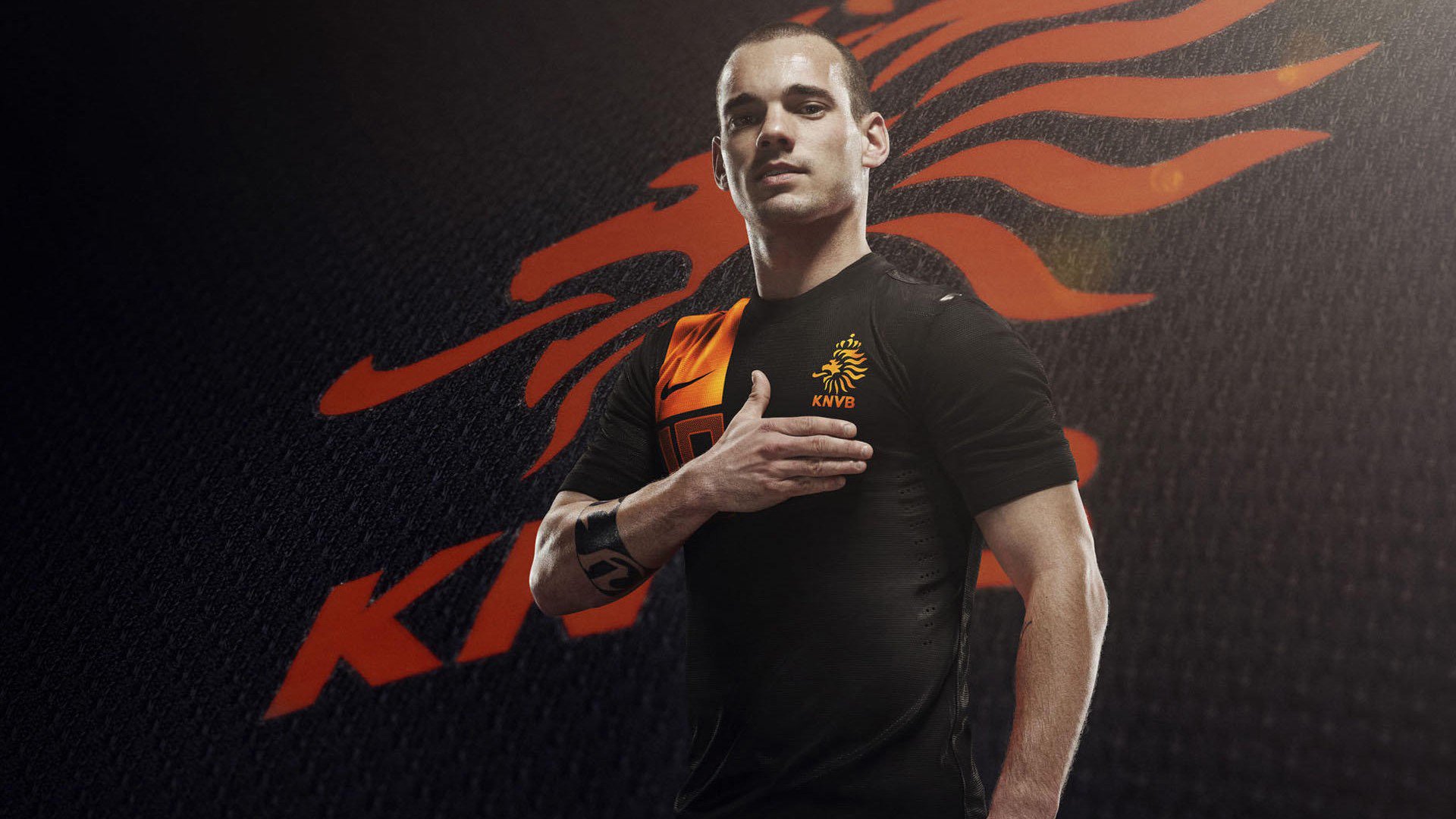 青训基地尝试沉浸式战术模拟训练增强实战反应，沉浸式体能训练馆