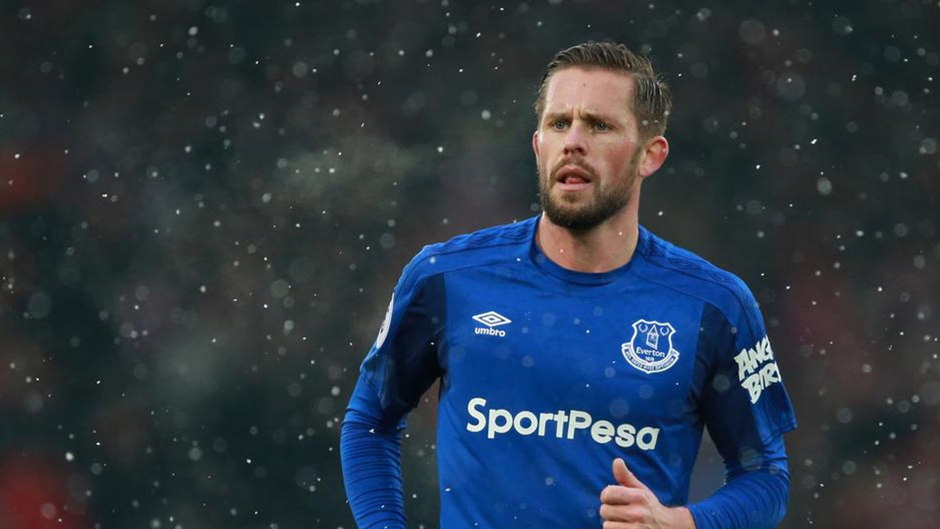 马刺晒训练照强调拼搏精神不容松懈，马刺怎么样